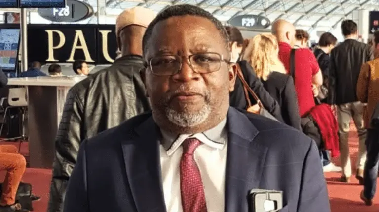 Alfred Nguia Banda, ambassadeur du Gabon en France : de l’exil à la diplomatie 